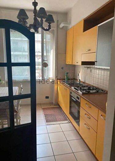 Appartamento trilocale in affitto in Maggiolina, Milano