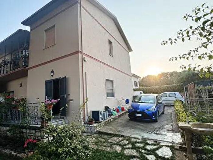 Appartamento bilocale in affitto in Via Dei Pini No Number, Pescia Romana, Montalto di Castro