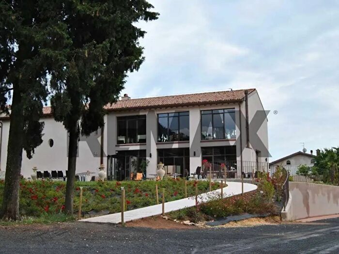 Casa con 10 locali in vendita in Tregnago