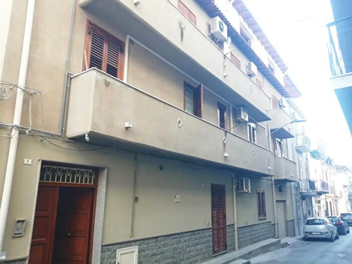 Appartamento quadrilocale in vendita in Via Fonte Merelli, Partinico