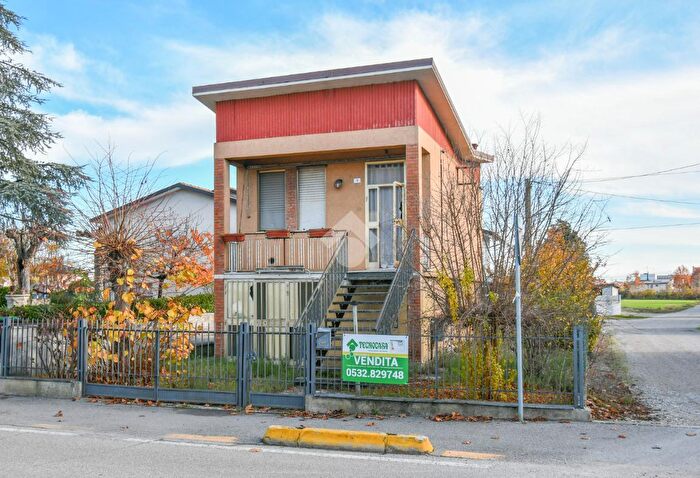 Casa bilocale in vendita in Via Chiesa Vecchia, Poggio Renatico