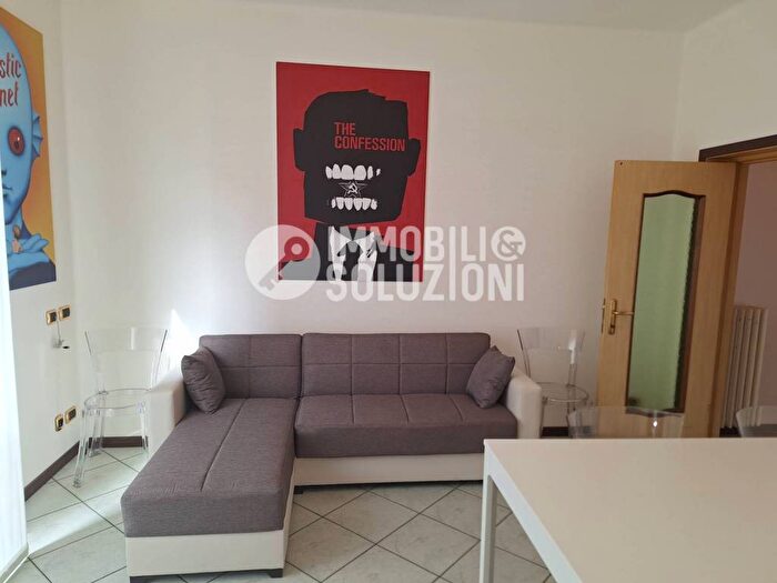 Appartamento quadrilocale in affitto in VIA CARNOVALI, Malpensata, Bergamo