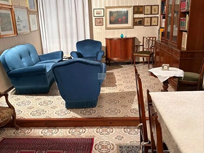 Casa con 8 locali in vendita in Via Giacomini, Padova