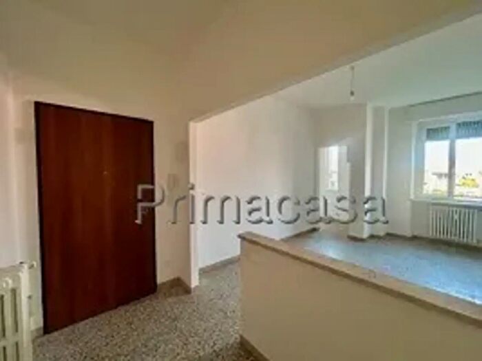 Appartamento quadrilocale in affitto in Via Valpolicella, Verona