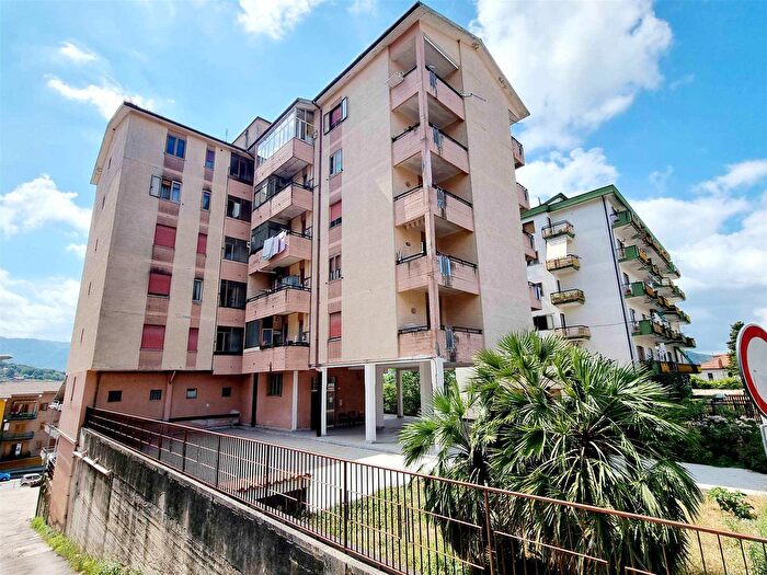 Appartamento quadrilocale in vendita in Via Aldo Moro, Montefalcione