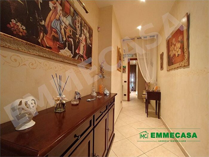 Appartamento trilocale in vendita in Valenzano