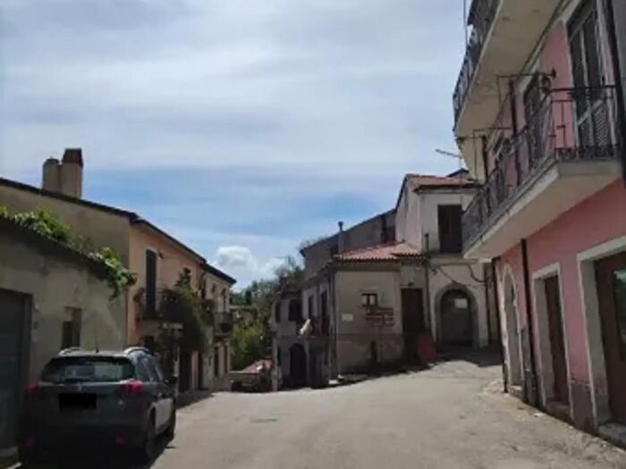 Casa quadrilocale in vendita in Via Guglielmo Marconi, Trecchina