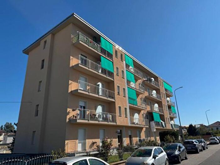 Appartamento trilocale in vendita in Via Vecchia Torino, Alessandria