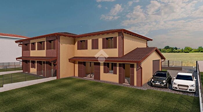 Casa quadrilocale in vendita in Str del Monte, Langhirano