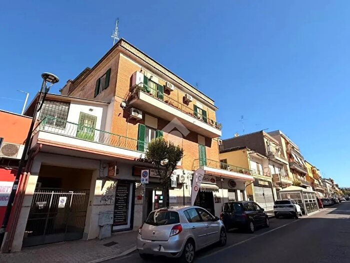 Appartamento trilocale in vendita in Via dei Lauri, Aprilia