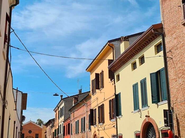 Appartamento bilocale in affitto in Via Tisi da Garofalo Benvenuto, Centro Storico, Ferrara