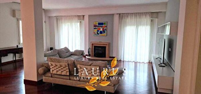 Appartamento con 6 locali in vendita in Via Andrea Bafile, Jesolo