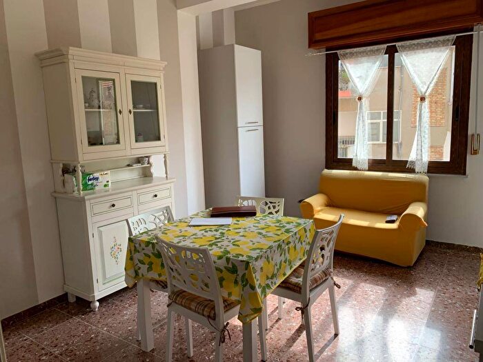 Appartamento bilocale in affitto in Via Raffaele Valensise, Ferrovieri Stadio, Reggio Calabria