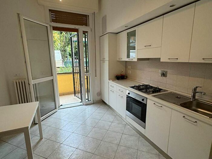 Appartamento trilocale in affitto in Via Bartolomeo Passarotti, Bolognina, Bologna