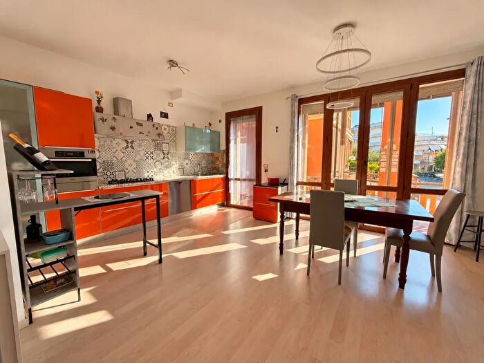 Appartamento trilocale in vendita in Vicolo San Mauro, Montegrotto Terme