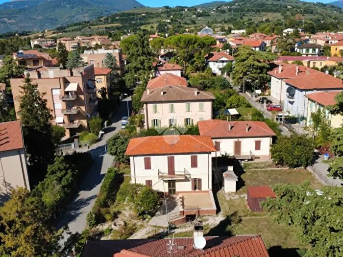Casa trilocale in vendita in Via Hoffman Fornaci, Foligno