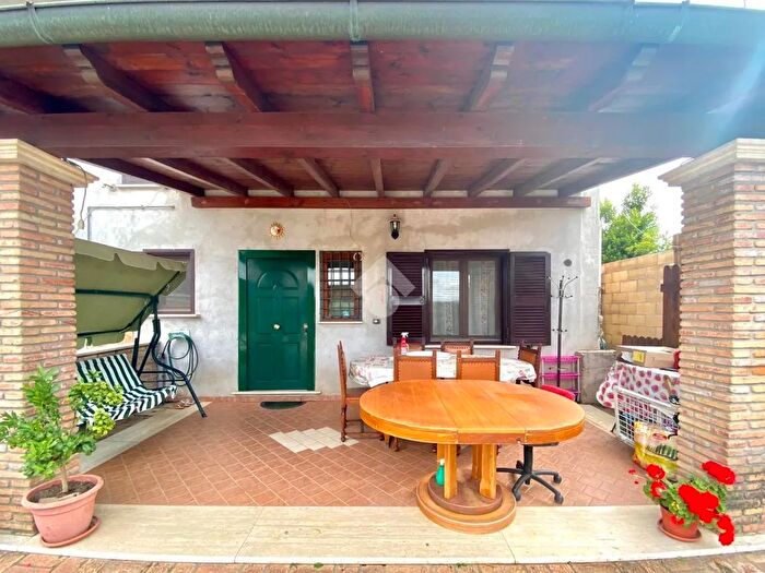 Appartamento trilocale in vendita in Via delle Palme, San Cesareo