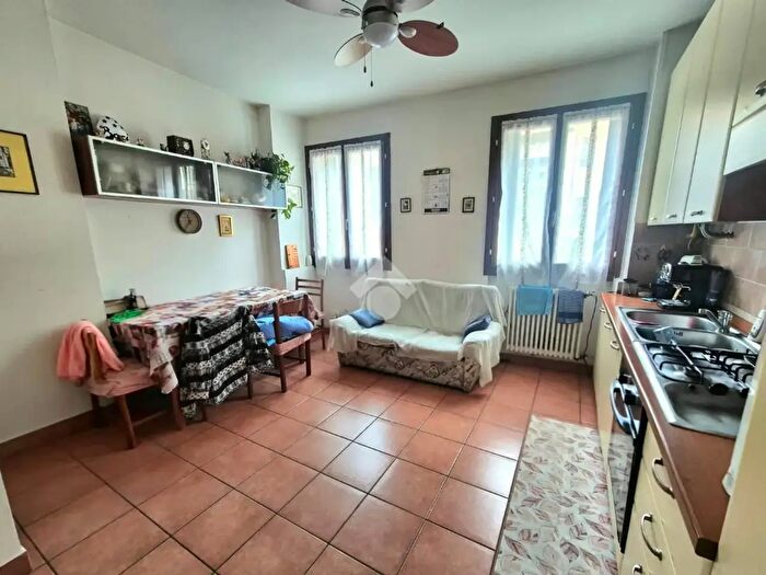 Appartamento bilocale in vendita in Via Indipendenza, Mezzago