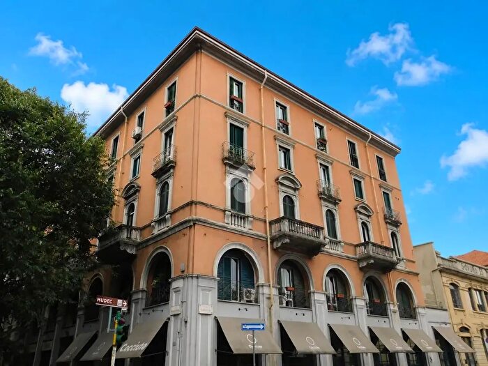 Appartamento bilocale in affitto in Via Bergognone, Milano
