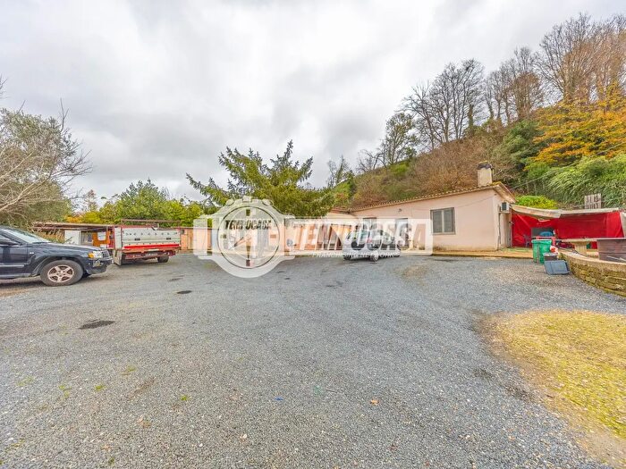 Casa con 7 locali in vendita in Fiumicino