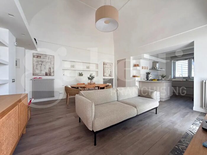 Appartamento trilocale in vendita in Via Panoramica, Bacoli