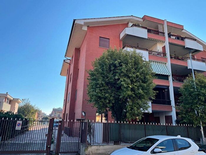Appartamento con 5 locali in affitto in Via Carlo Pirzio Biroli, Ciampino