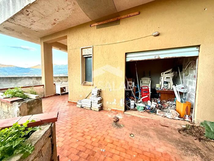 Appartamento trilocale in vendita in Via Costa Buffa, Carini