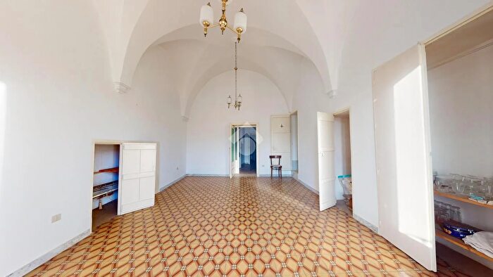 Casa con 5 locali in vendita in Vico Terzo Malcantone, Martina Franca