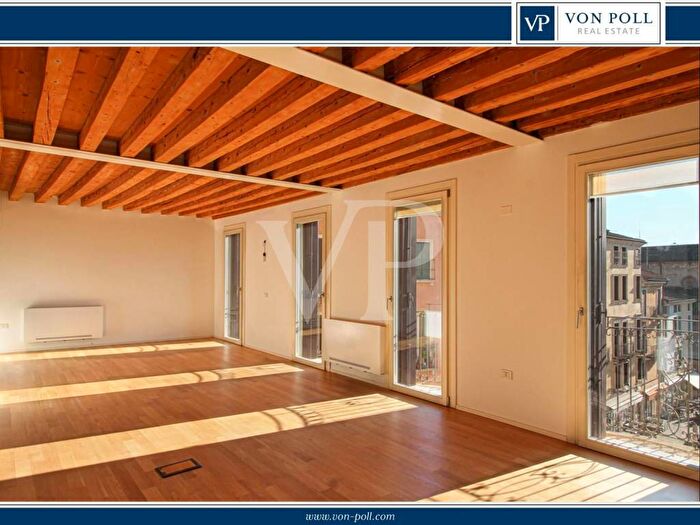 Appartamento bilocale in affitto in Piazza delle Biade, Centro Storico, Vicenza
