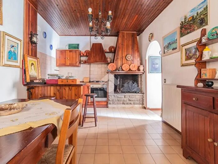 Appartamento trilocale in vendita in Via Piave, Sutri