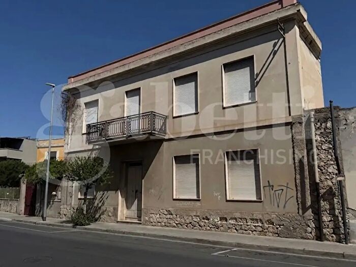 Appartamento trilocale in vendita in Via Trieste, Selargius