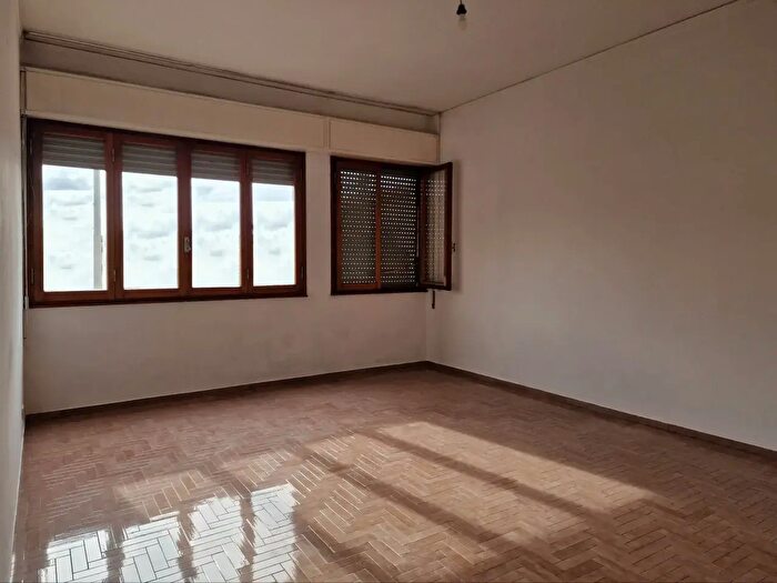 Appartamento quadrilocale in vendita in Massa