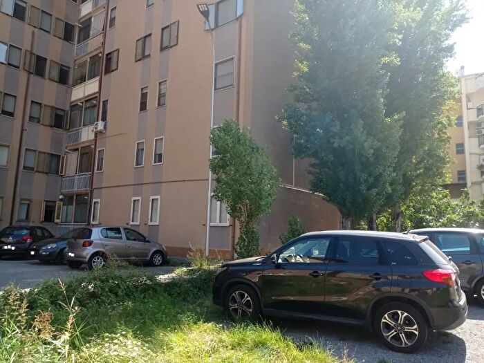 Appartamento quadrilocale in vendita in Via Antonio Scopelliti, Cosenza