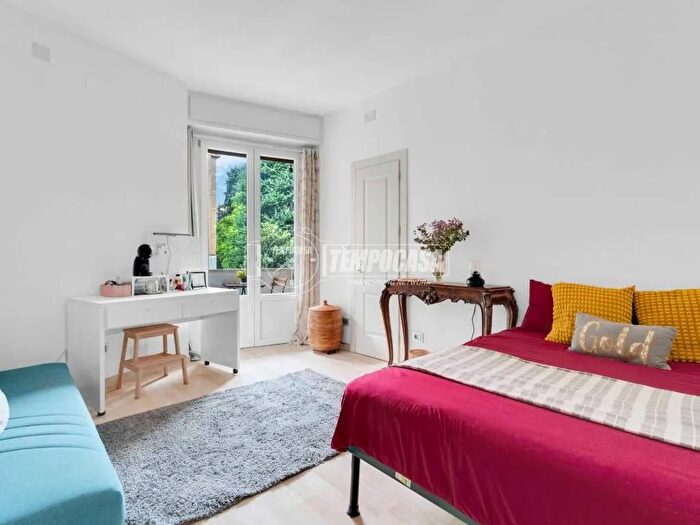 Appartamento trilocale in vendita in Milano