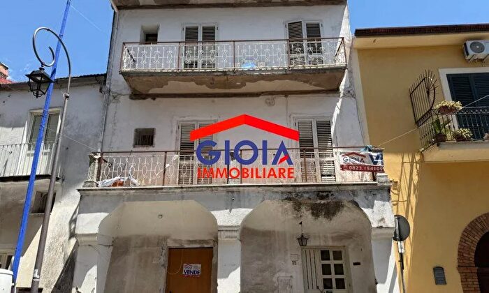 Appartamento in vendita in Corso Garibaldi Falciano del Massico Campania, Falciano Del Massico