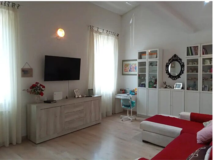 Appartamento con 7 locali in vendita in Firenze