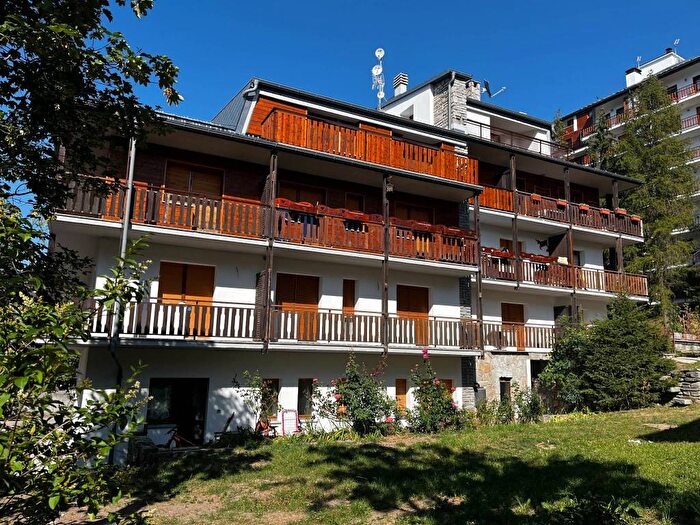 Appartamento quadrilocale in affitto in Via Monfol, Sauze d'Oulx