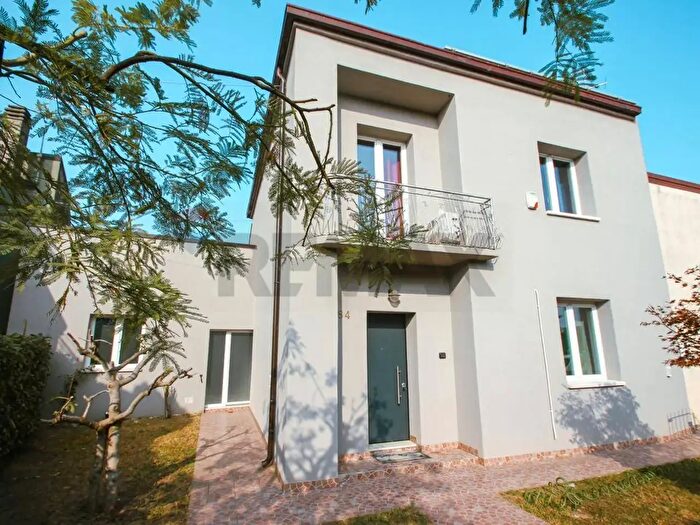 Casa con 8 locali in vendita in Via Frescà, Cerea
