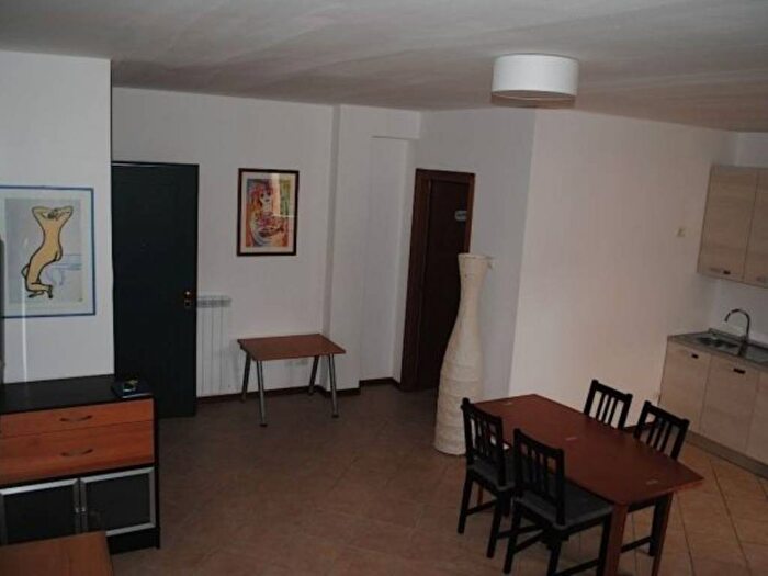 Appartamento trilocale in affitto in Via degli Arroni, Cesure Valenza, Terni