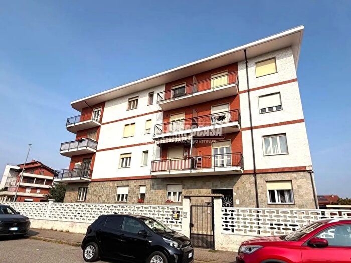 Appartamento trilocale in vendita in Via Arturo Toscanini, Druento