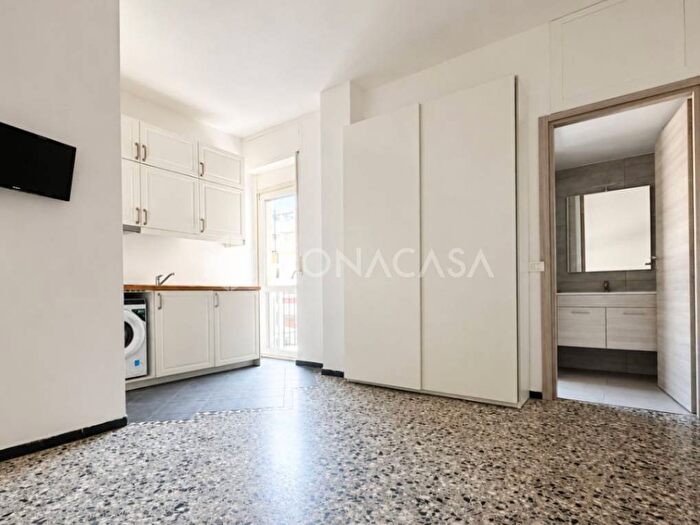 Appartamento monolocale in affitto in Via Alfredo Cappellini, Centrale, Milano