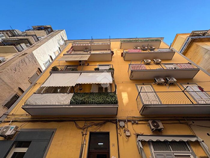 Appartamento quadrilocale in vendita in Via Bartolomeo Chioccarelli, Napoli