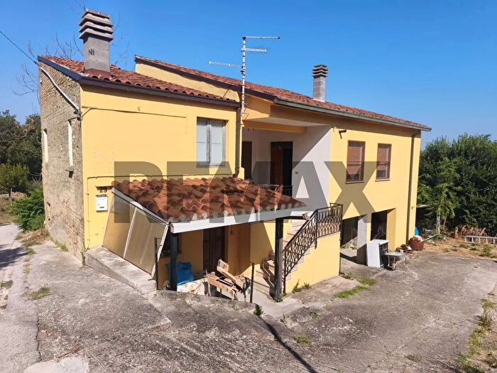 Casa trilocale in vendita in Cda San Leonardo, Bucchianico