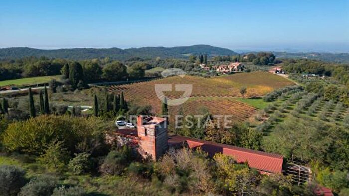 Casa con 6 locali in vendita in Località Villa dei Boschi, Rapolano Terme