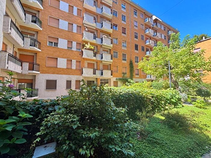 Appartamento bilocale in affitto in Via Giovanni da Procida, Sempione, Milano