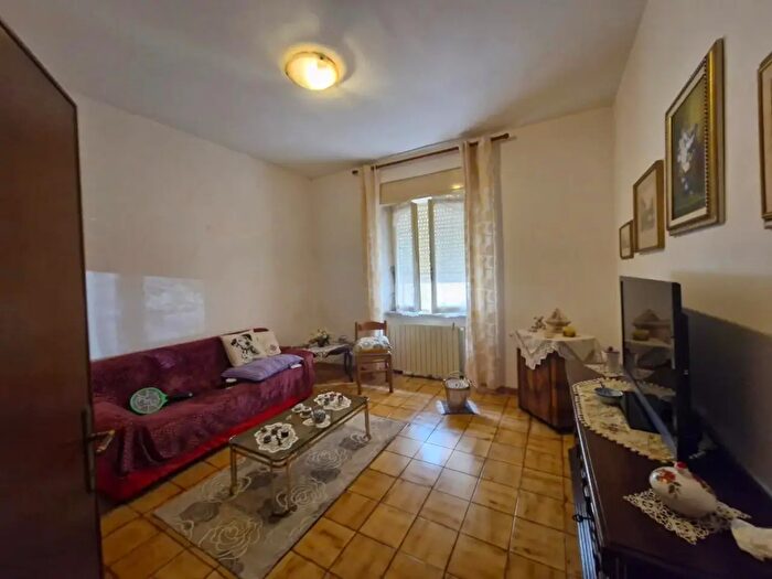 Appartamento con 5 locali in vendita in Campiglia Marittima