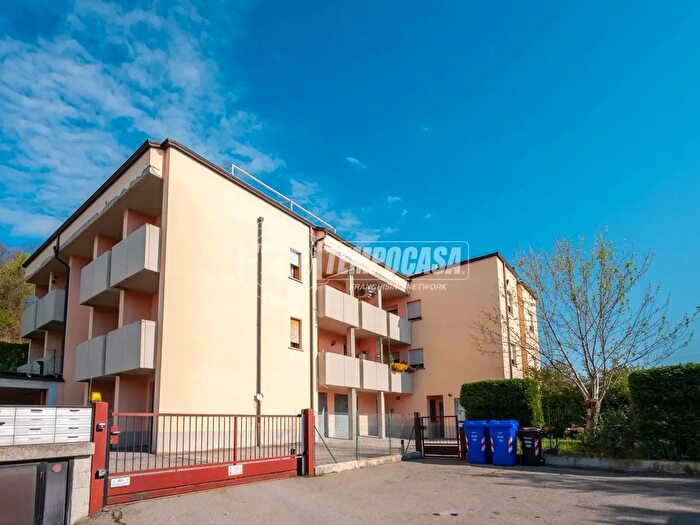 Appartamento trilocale in vendita in Medesano