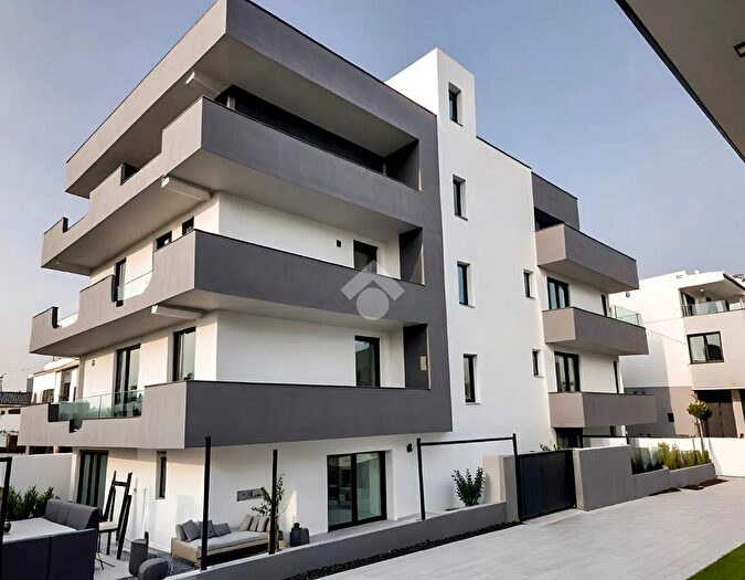 Appartamento quadrilocale in vendita in Via Fratelli Bandiera, Cassano Delle Murge