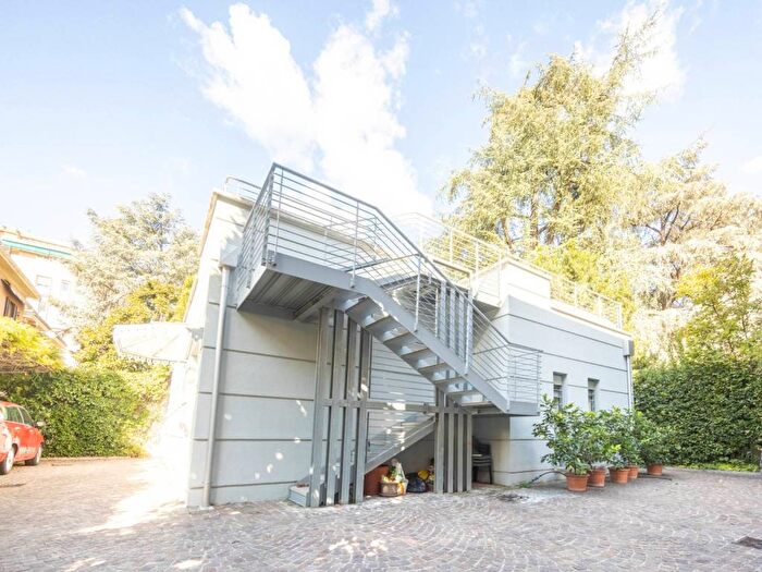 Casa quadrilocale in affitto in Via Leandro Alberti, Murri, Bologna