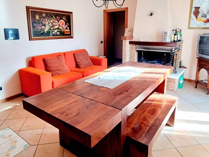 Appartamento trilocale in affitto in Via delle Marche, Ramazzano Colombella, Perugia
